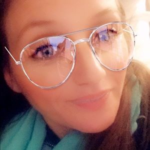 Meet your Posher, Misty